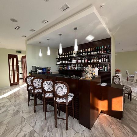 Giowine Hotel & Restaurant Cricova Екстер'єр фото