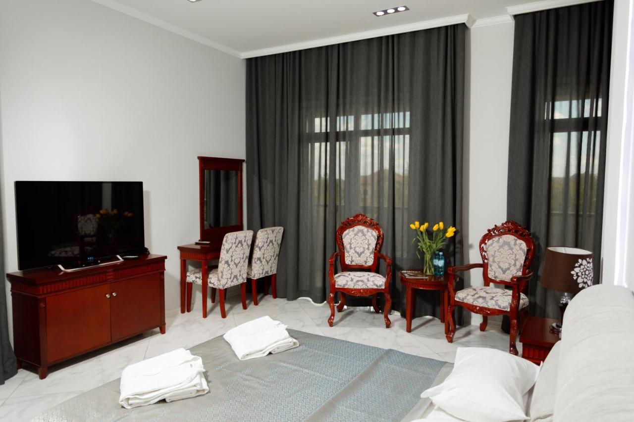 Giowine Hotel & Restaurant Cricova Екстер'єр фото