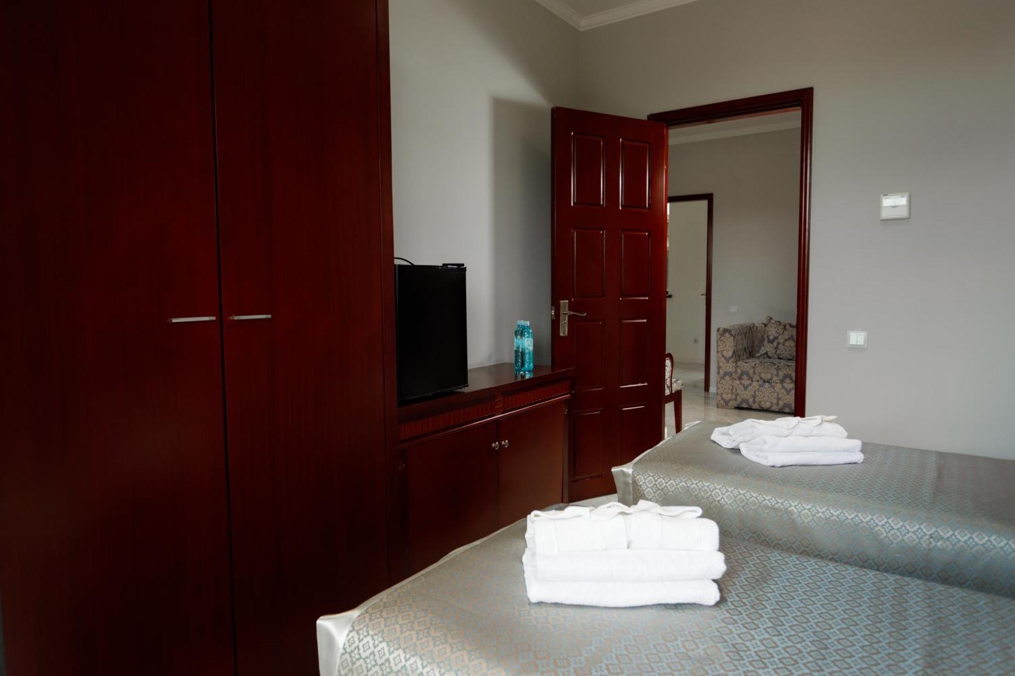 Giowine Hotel & Restaurant Cricova Номер фото