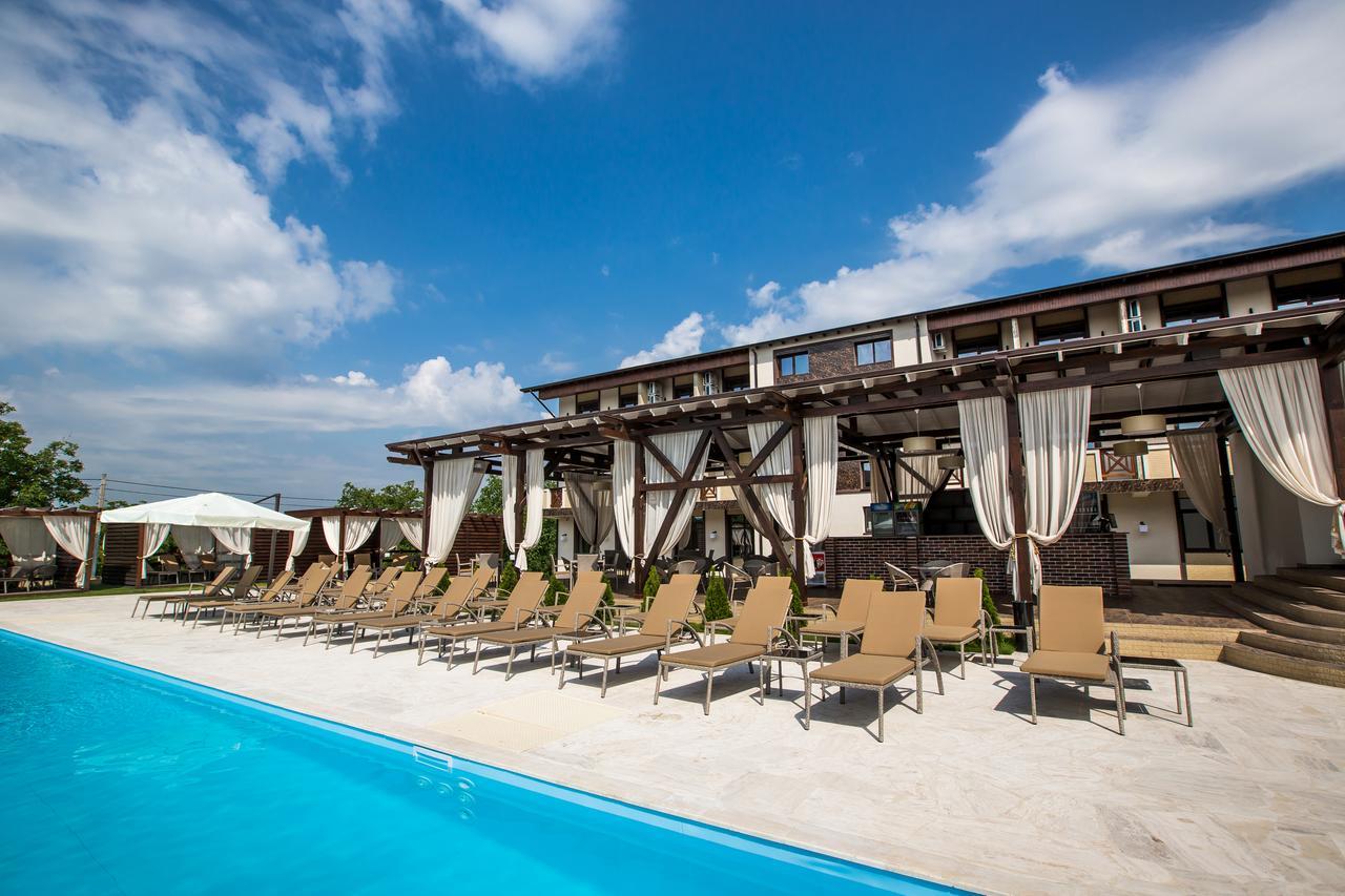 Giowine Hotel & Restaurant Cricova Екстер'єр фото