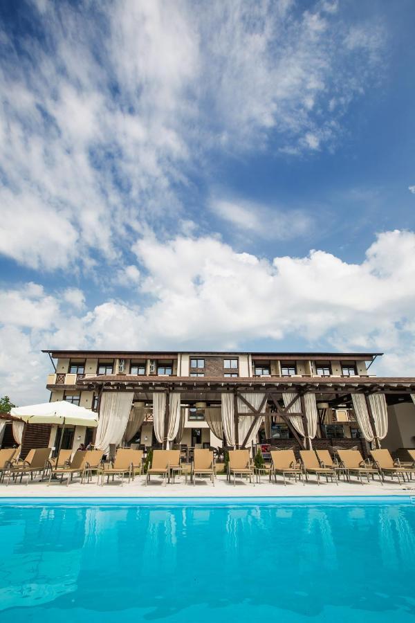 Giowine Hotel & Restaurant Cricova Екстер'єр фото