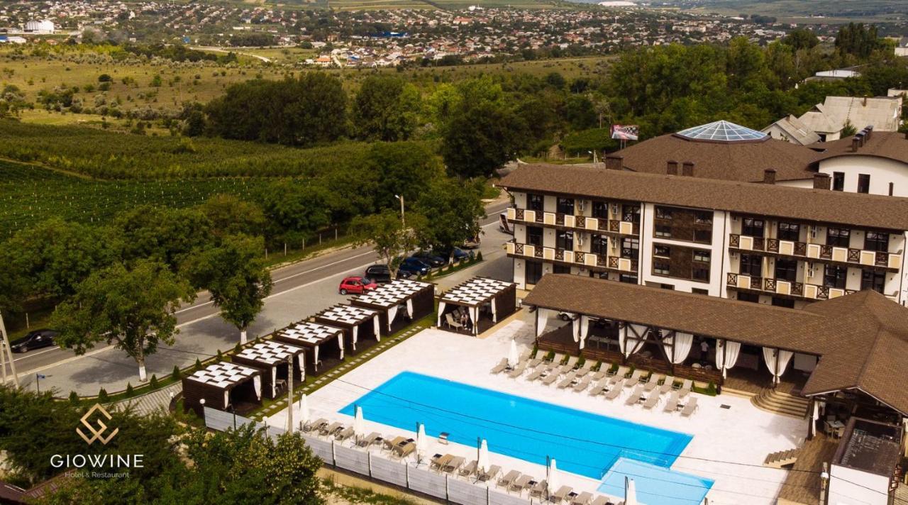 Giowine Hotel & Restaurant Cricova Екстер'єр фото