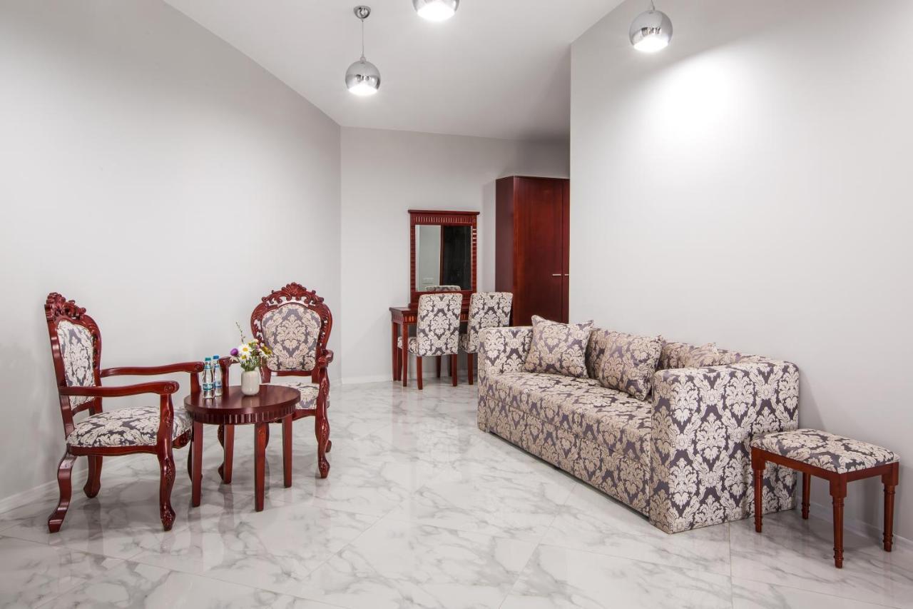 Giowine Hotel & Restaurant Cricova Екстер'єр фото
